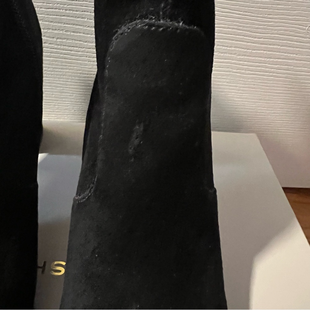 Marc Fisher Black Suede Ankle Boots Size 7.5 - Picture 3 of 6